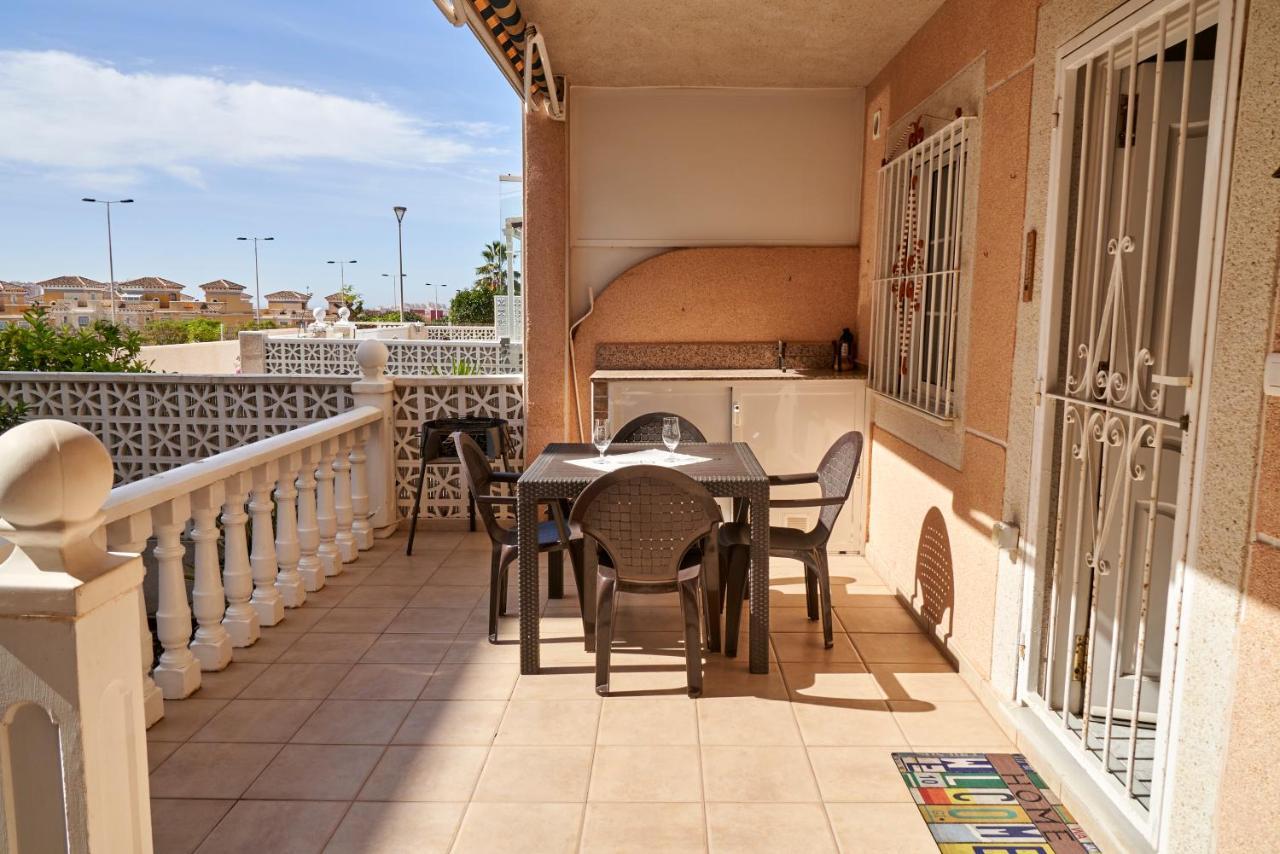Apartment Altos De La Bahia X Torrevieja Exterior photo