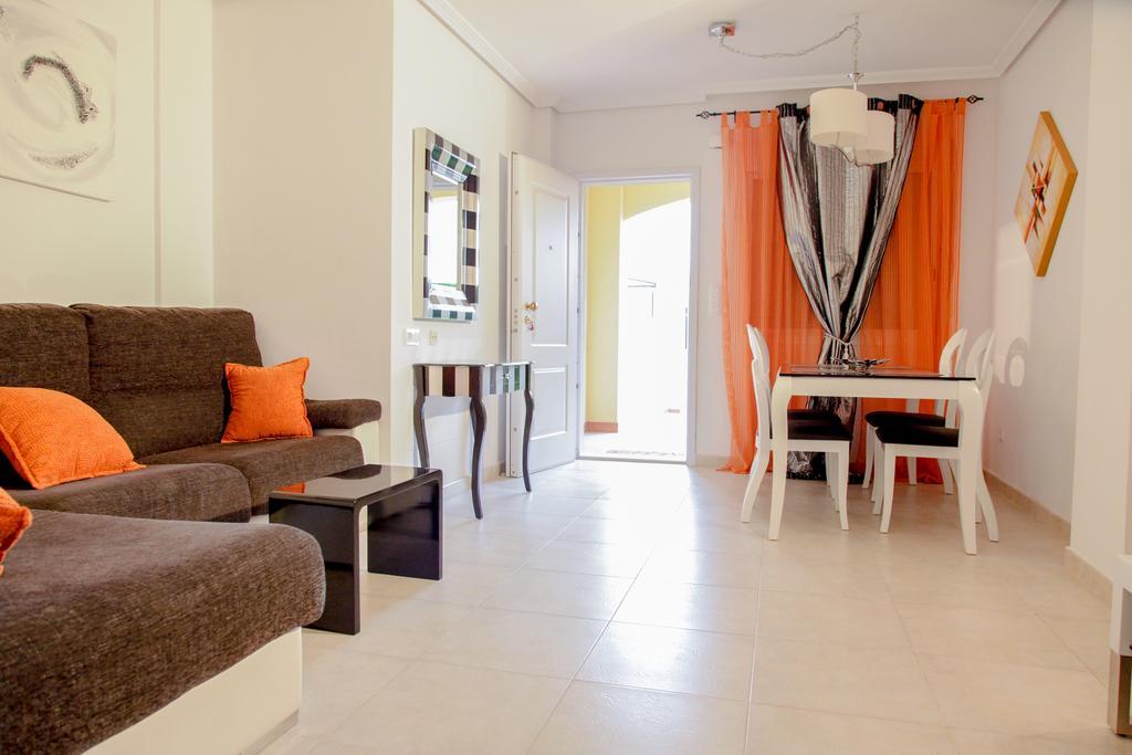 Apartment Altos De La Bahia X Torrevieja Room photo